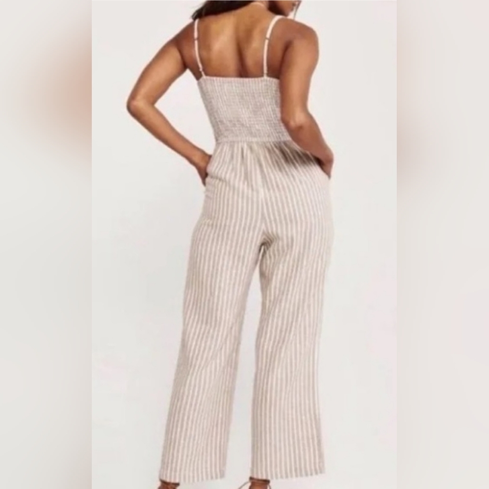 Abercrombie & Fitch Beige and White Striped Linen Jumpsuit - Picture 15 of 16